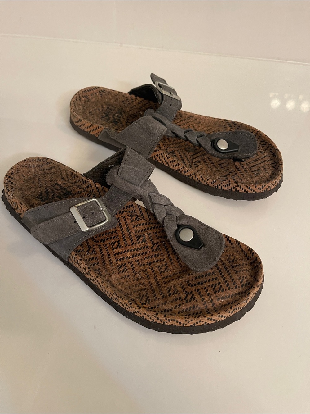 Muk Luks Gray Braided Toe-Loop Sandals with Buckle